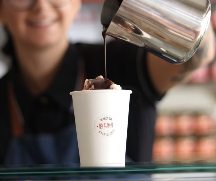 Non solo classici, ma anche tanta sperimentazione nel laboratorio della gelateria
