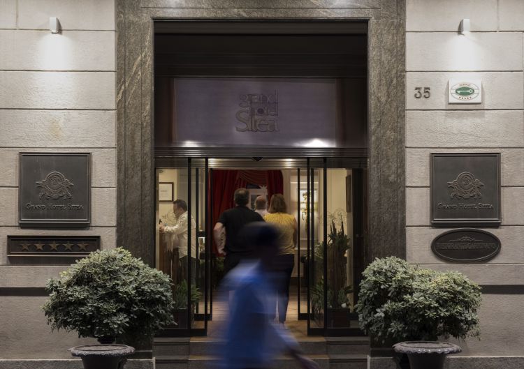 L'ingresso del Grand Hotel Sitea a Torino
