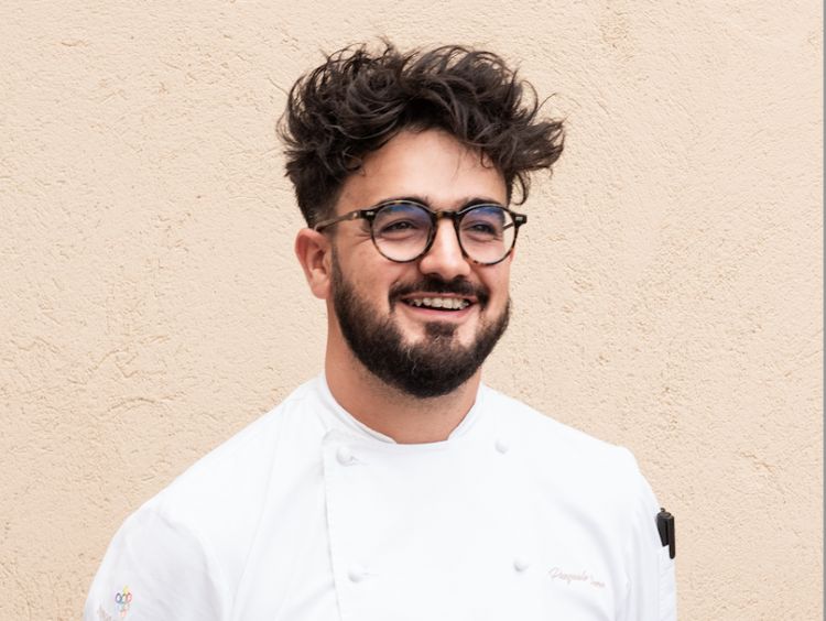 Lo chef Pasquale Laera del ristorante Borgo Sant'Anna a Monforte d'Alba, Cuneo

