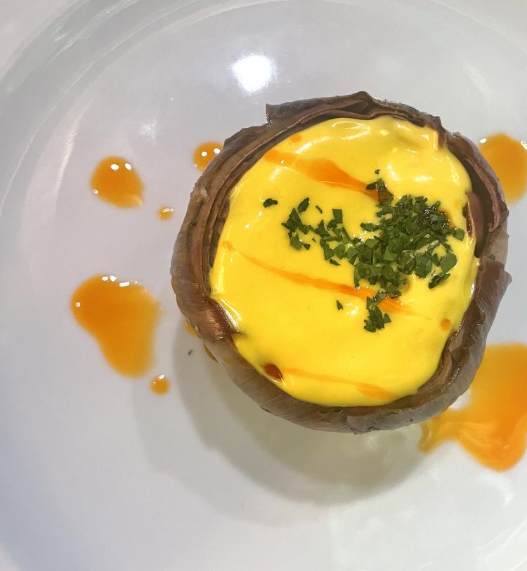 Carciofo alla veneta con spuma di pecorino e zaffe