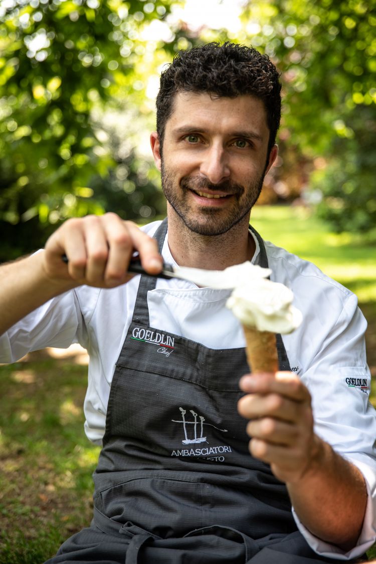 Stefano Guizzetti, maestro gelatiere e pasticciere della gelateria Ciacco, a Milano e Parma
