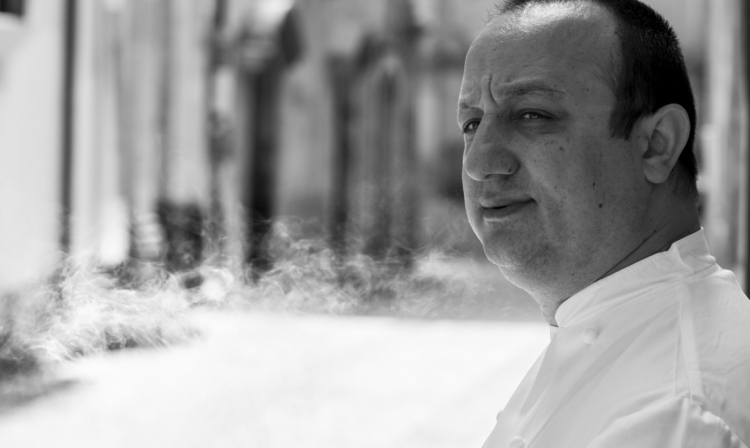 Ciccio Sultano, una delle grandi firme della cucina d'autore in Sicilia. Lo si trova al Duomo di Ragusa Ibla
