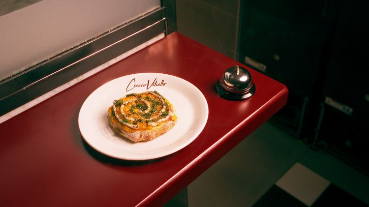 Mancanza di personale, la pizza "senza servizio" di&nbsp;Ciccio Vitiello
