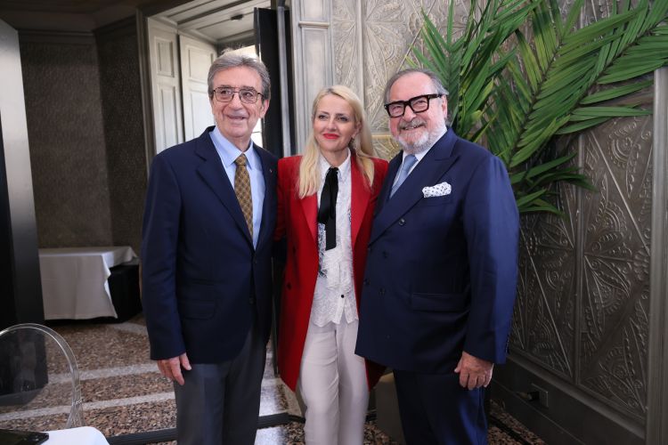 Riccardo e Dominga Cotarella con Michel Rolland