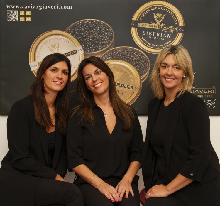Le tre sorelle Giavieri, oggi al timone dell'azienda fondata da pap&agrave; Rodolfo
