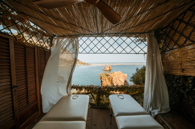 Il Gazebo della Maga Circe, un piccolo tempio del relax e della remise en forme