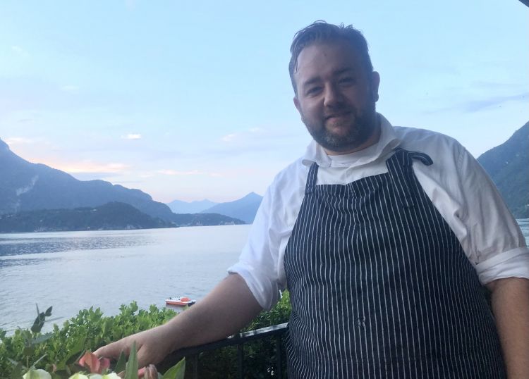 Lo chef Alessandro Parisi
