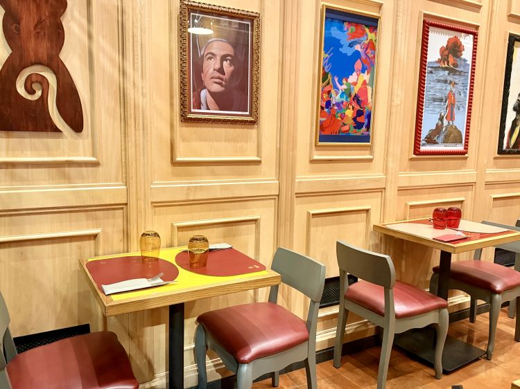 Un dettaglio della sala del Januarius
