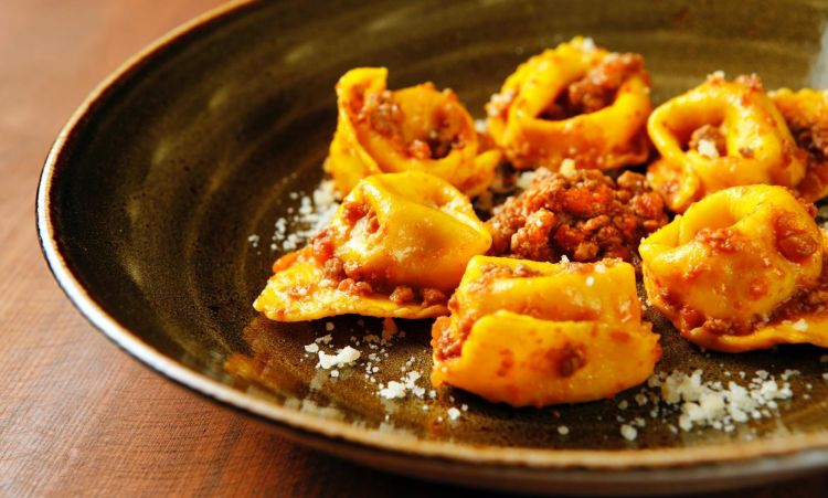 Tortelloni di zucca al ragù “bianco” di anatra