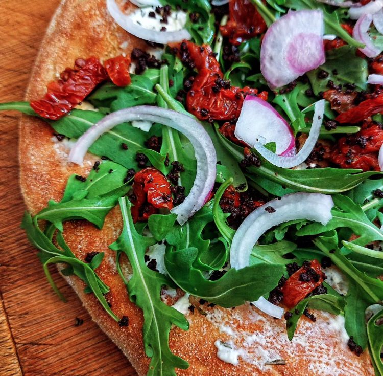 La freschezza dell'estate fatta pizza
