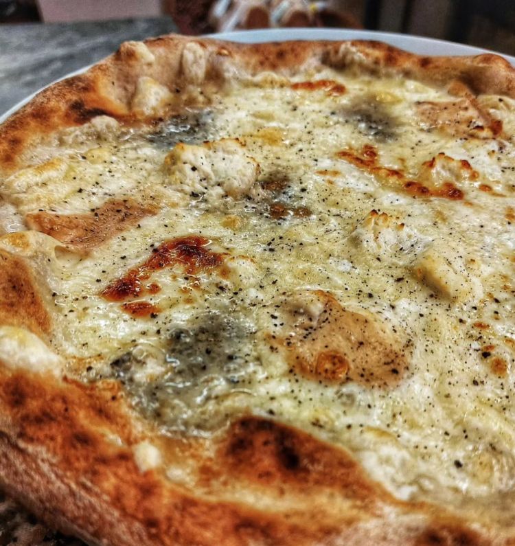 Una delle svariate versioni nel tempo della Quattro Formaggi
