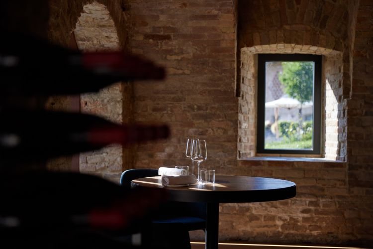 La sala del ristorante Radici in vigna