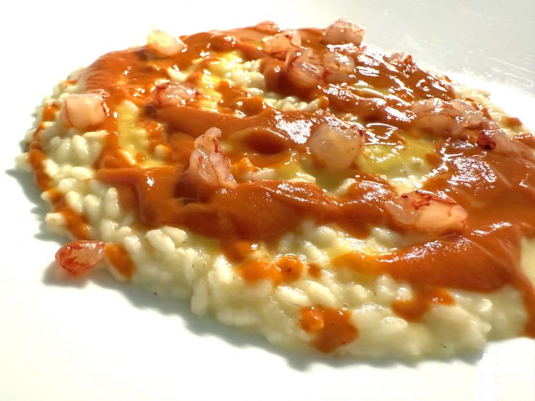 Risotto vialone nano ai due pomodori con Gambero rosso e il suo estratto