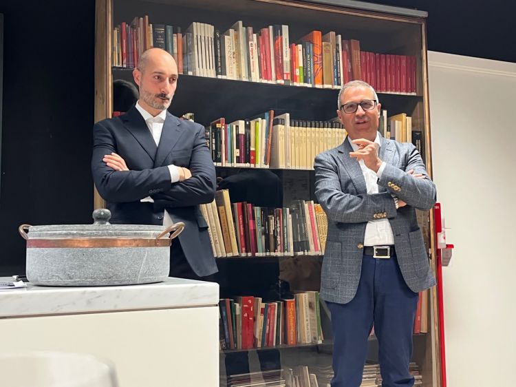 (A sinistra)Gianni Sinesi, head sommelier del ristorante Reale Casadonna e (a destra) Pantaleone Verna alla guida del Consorzio Tullum DOCG
