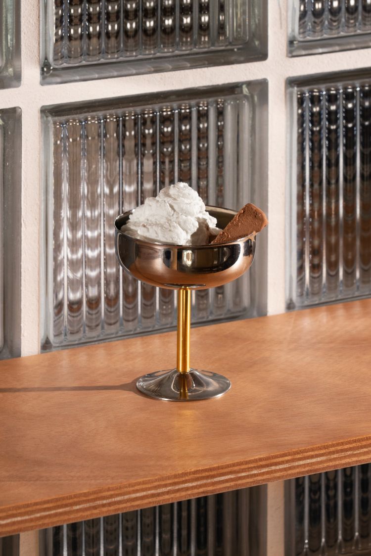 La coppa panna e gianduiotto della gelateria Luca