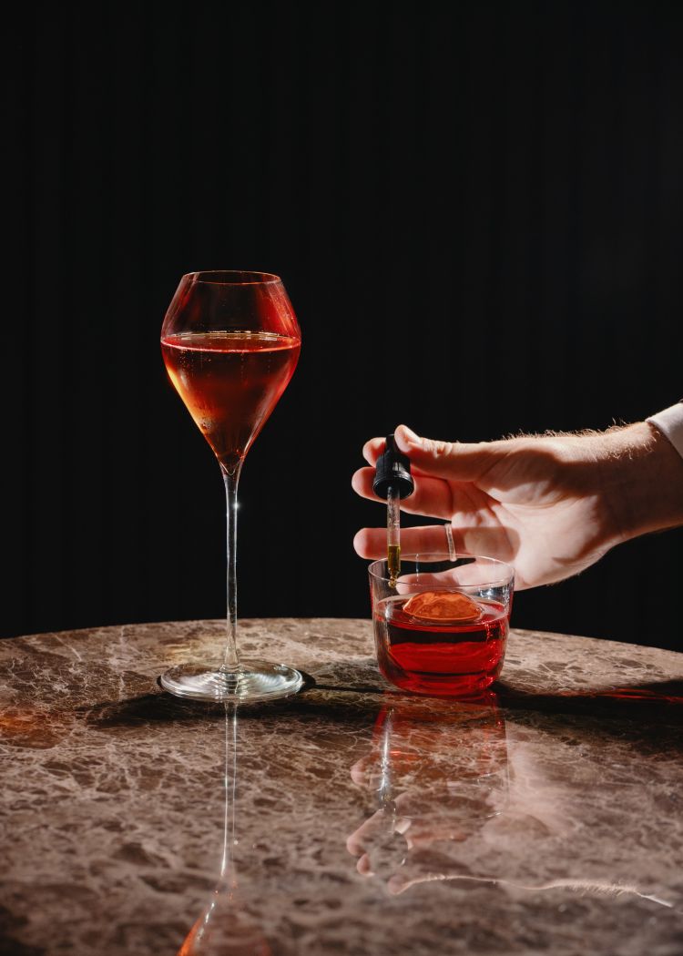 A sinistra il drink Brace, a destra Furia
