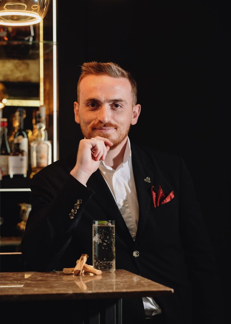 Luca Salvioli, bar manager di Gaia Bar
