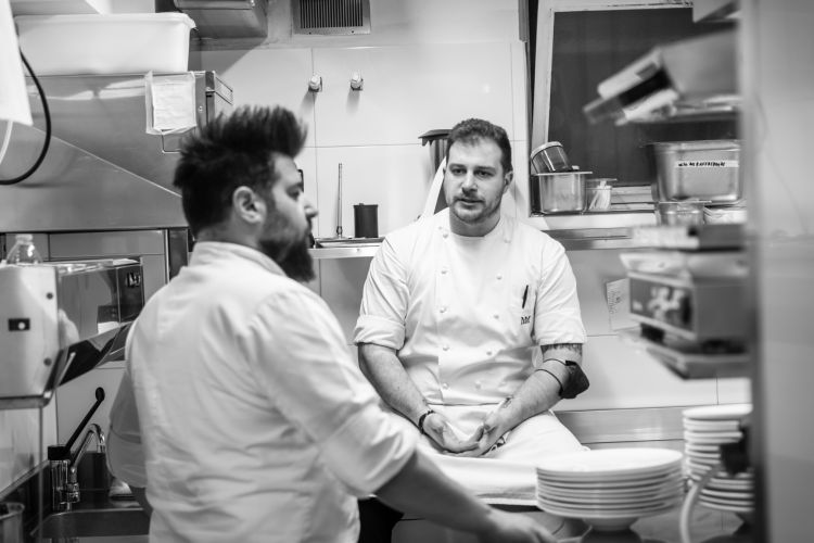 Matteo Metullio e Davide De Pra sono gli chef dell'Harry's Piccolo, due stelle Michelin a Trieste
