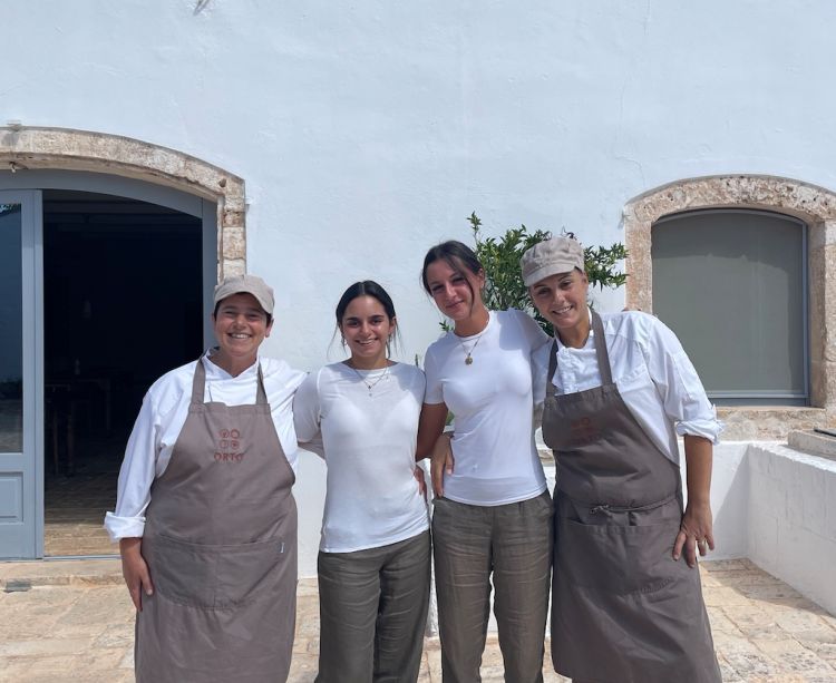 Sorrisi genuini e calda accoglienza al Nina Trulli Resort
