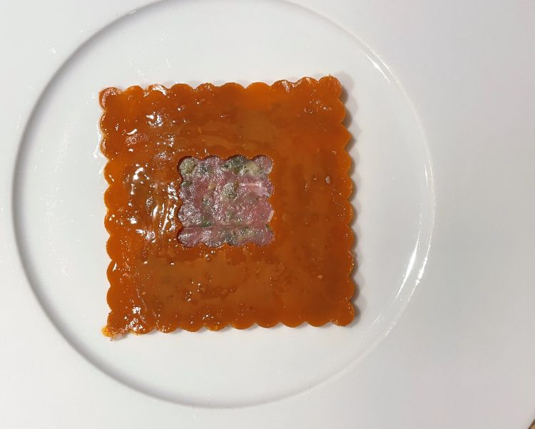 Tarallo quadro di peperoni, agnello, limone, finocchio marino
