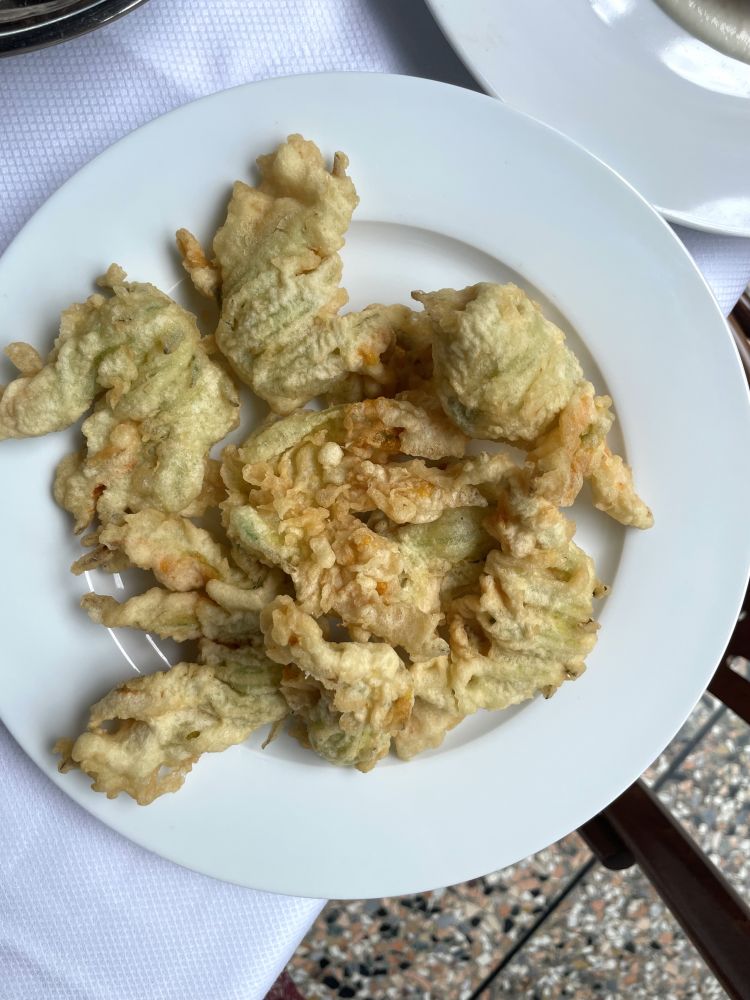 Fiori di zucca in pastella