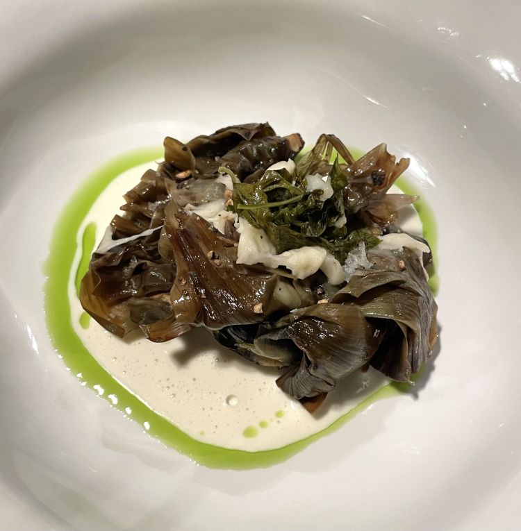 Carciofo arrosto, fonduta di pecorino, prezzemolo
