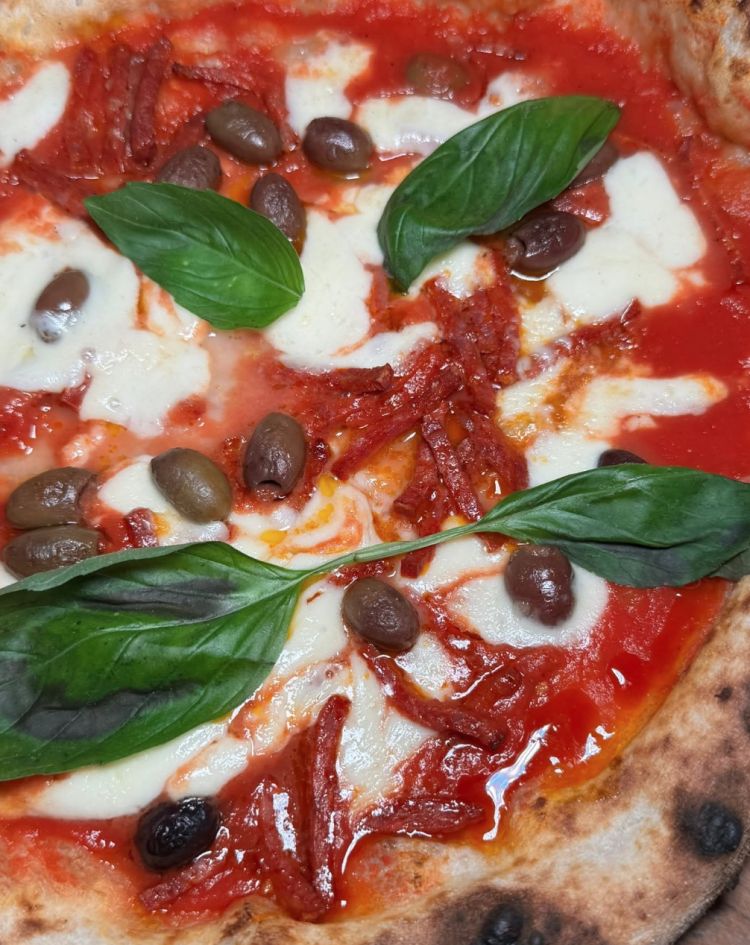 Sapori 100% partenopei da Pizzeria Verace