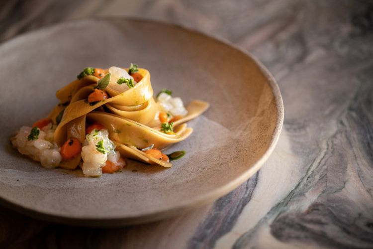 Fresine alla busara di scampi e limone