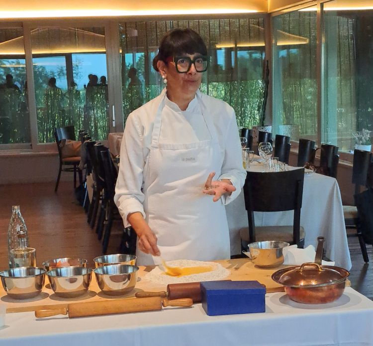 Il laboratorio di pasta fresca con Isa Mazzocchi presso il ristorante La Palta