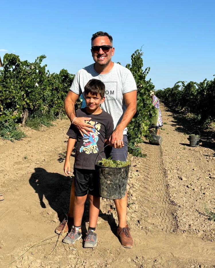 Eduard con suo figlio
