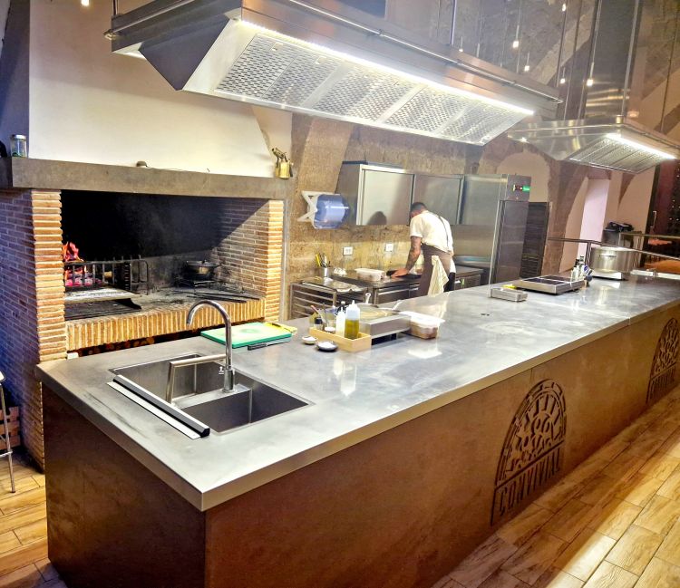 La cucina del Convivial
