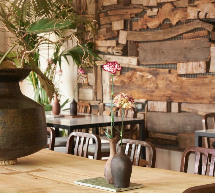 La sala del ristorante Tanishka, a Milano
