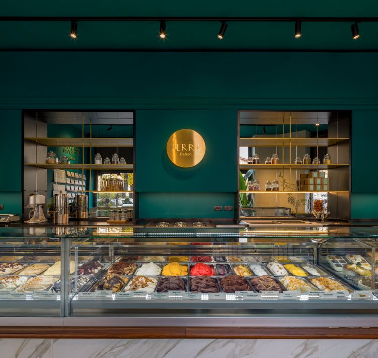Il banco di Terra Gelato in Piazza Diocleziano a Milano
