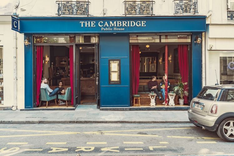 Il&nbsp;The Cambridge Public House&nbsp;si trova nel quartiere del Marais a Parigi
