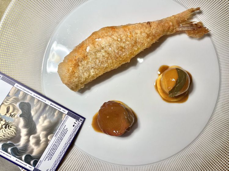 Canto IV Eolo
Triglia ripiena in tempura, maionese allo tsuyu, insalata Eoliana