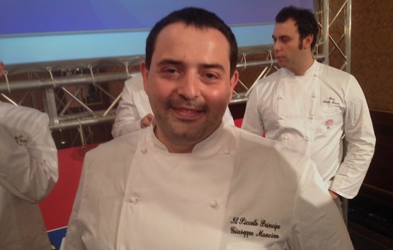 Giuseppe Mancino, chef napoletano del ristorante Piccolo Principe dell'hotel Principe di Piemonte di Viareggio (Lucca). Per lui, promozione da una a due stelle