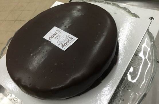 Daniele Dell’orco from Cacao crudo supplies raw cocoa butter made with Criollo cocoa and coconut sugar
