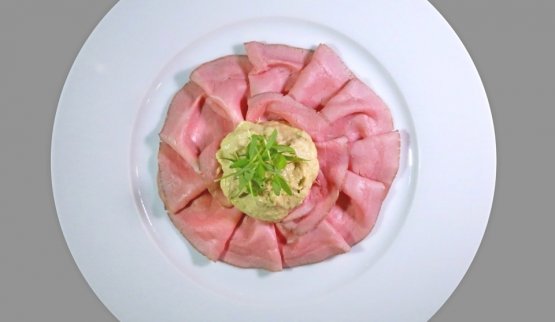 Veal in tuna sauce