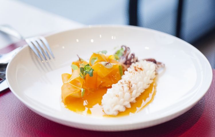 Calamaro, carota e pastinaca (foto Adriano Truscello)