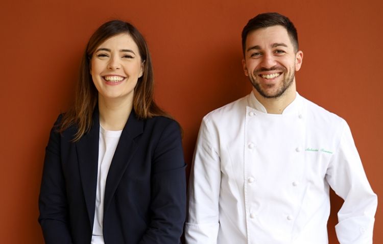 Lo chef Antonio Romano con Francesca Ricci, patro