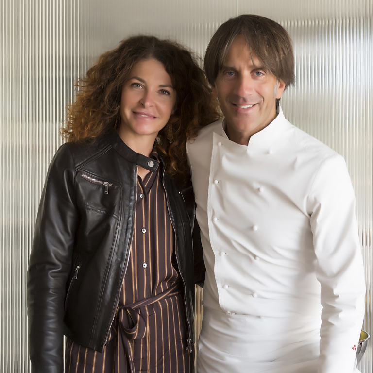Francesca Terragni, Marketing & Communication Director di Moët Hennessy Italia, e Davide Oldani
