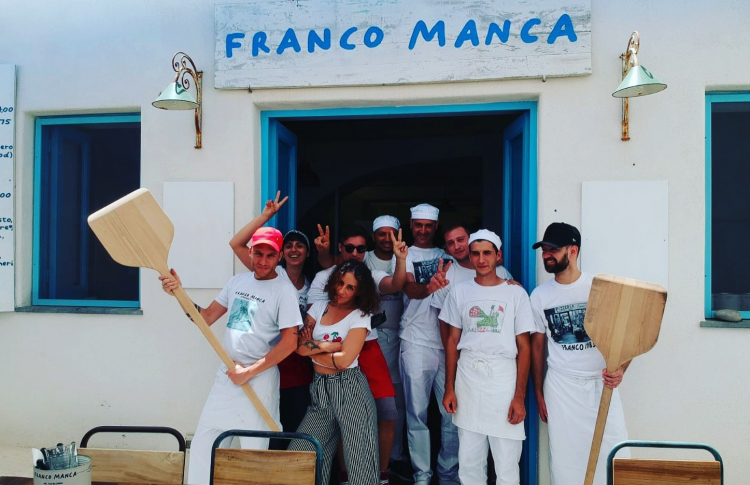 La squadra dell'unica pizzeria italiana della catena inglese Franco Manca (foto di Manuela Laiacona)
