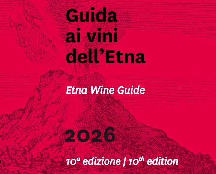 La copertina della Guida ai vini dell’Etna 2026