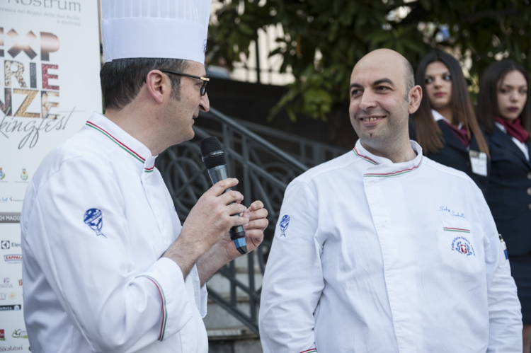 Il presidente Fic, Rocco Pozzulo, con Seby Sorbello, padrone di casa insieme a Pietro D'Agostino
