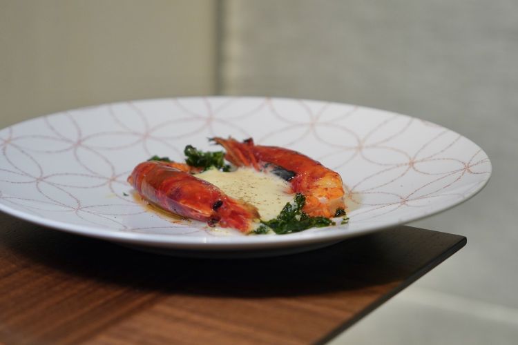 Gambero rosso alla brace con bernese al miso