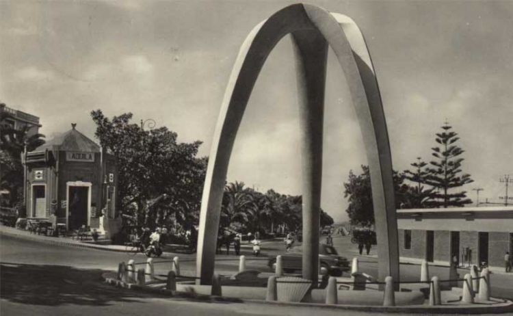 Un'immagine storica del lungomare di Reggio Calabria