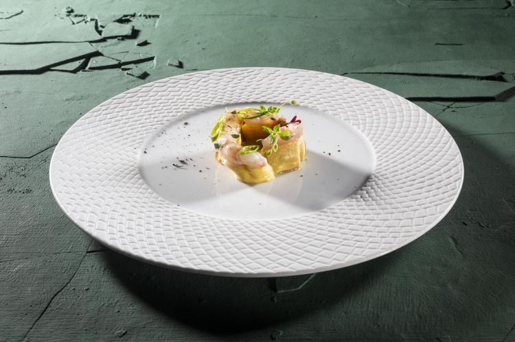 Lasagnetta di pasta fresca, pesce e gazpacho