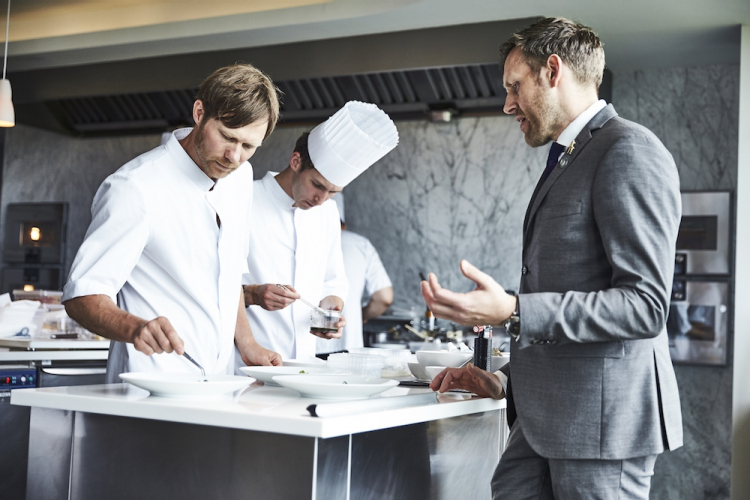 Lo chef Rasmus Kofoed e il restaurant manager Søren Ledet
