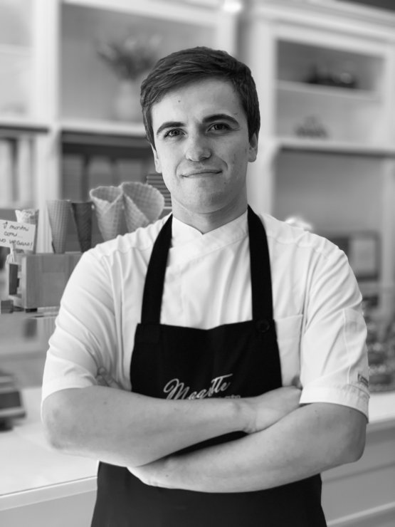 Gian Luca Cavi is the young gelatiere from Magritte - Gelati al Cubo in Fidenza: on Saturday 25th September, at 11,30, he will participate in Identità di Gelato in partnership with Motor Power
