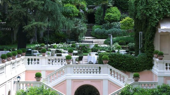 Lo splendido giardino dell'Hotel de Russie